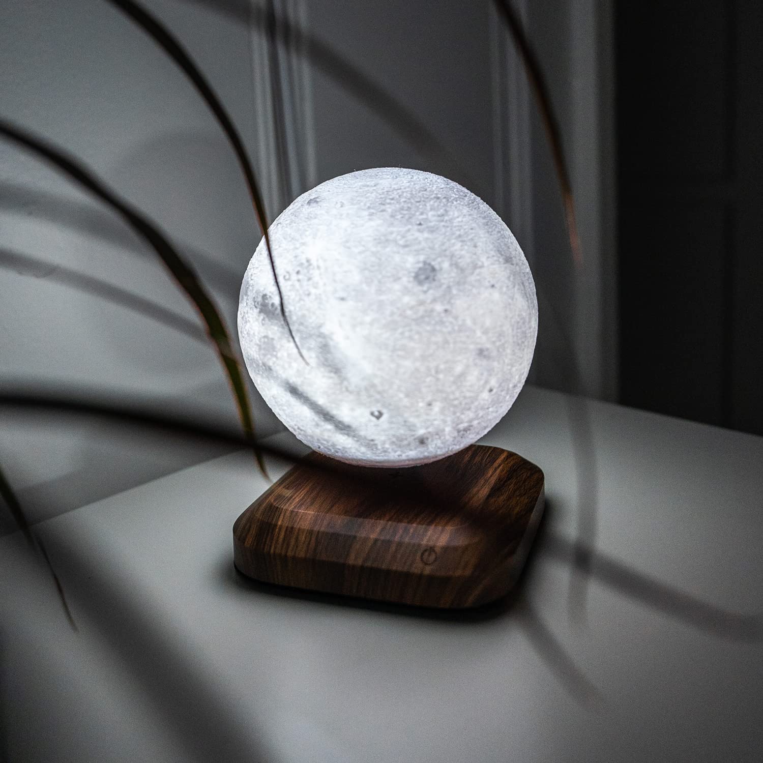 Lampada lunare galleggiante - Luce lunare levitante che ruota nell'ari – DOX